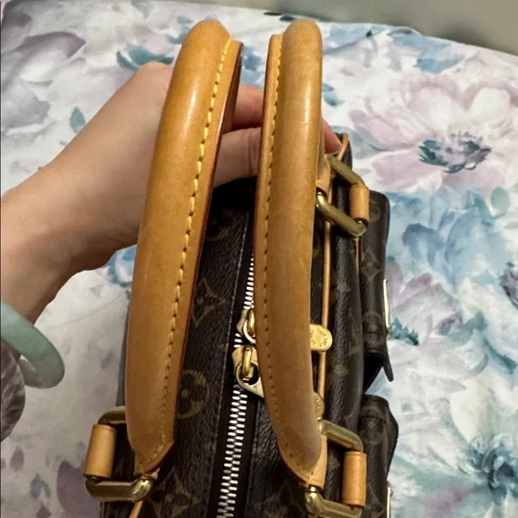 Authentic Louis Vuitton Manhattan PM Brown and Gold Monogram Satchel - Picture 12 of 16